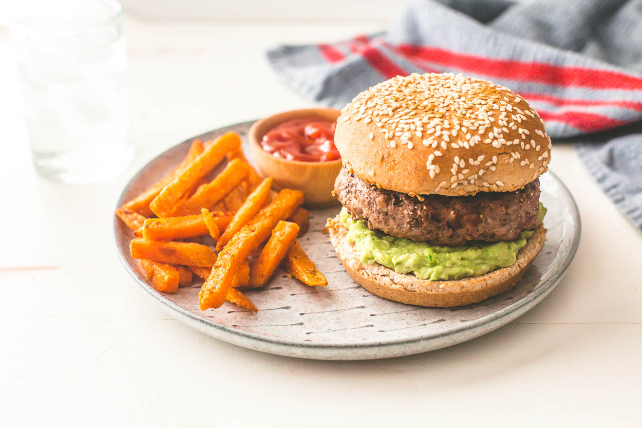 Chipotle Guacamole Burger | Cook Smarts